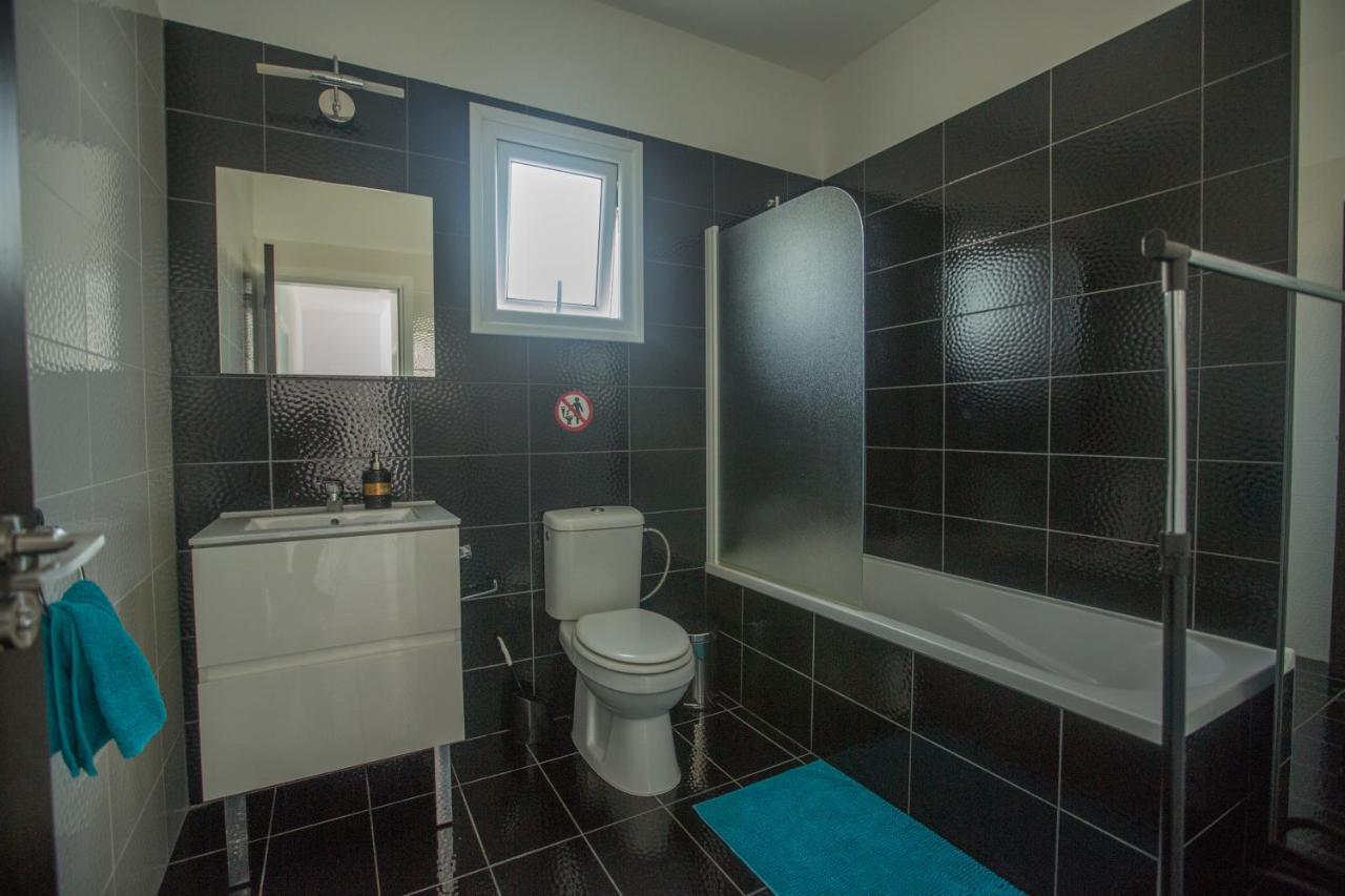 Broadway Villas Протарас Екстериор снимка